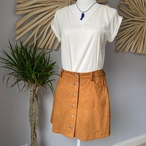 Camel faux suede button up skirt - Size M (junior)